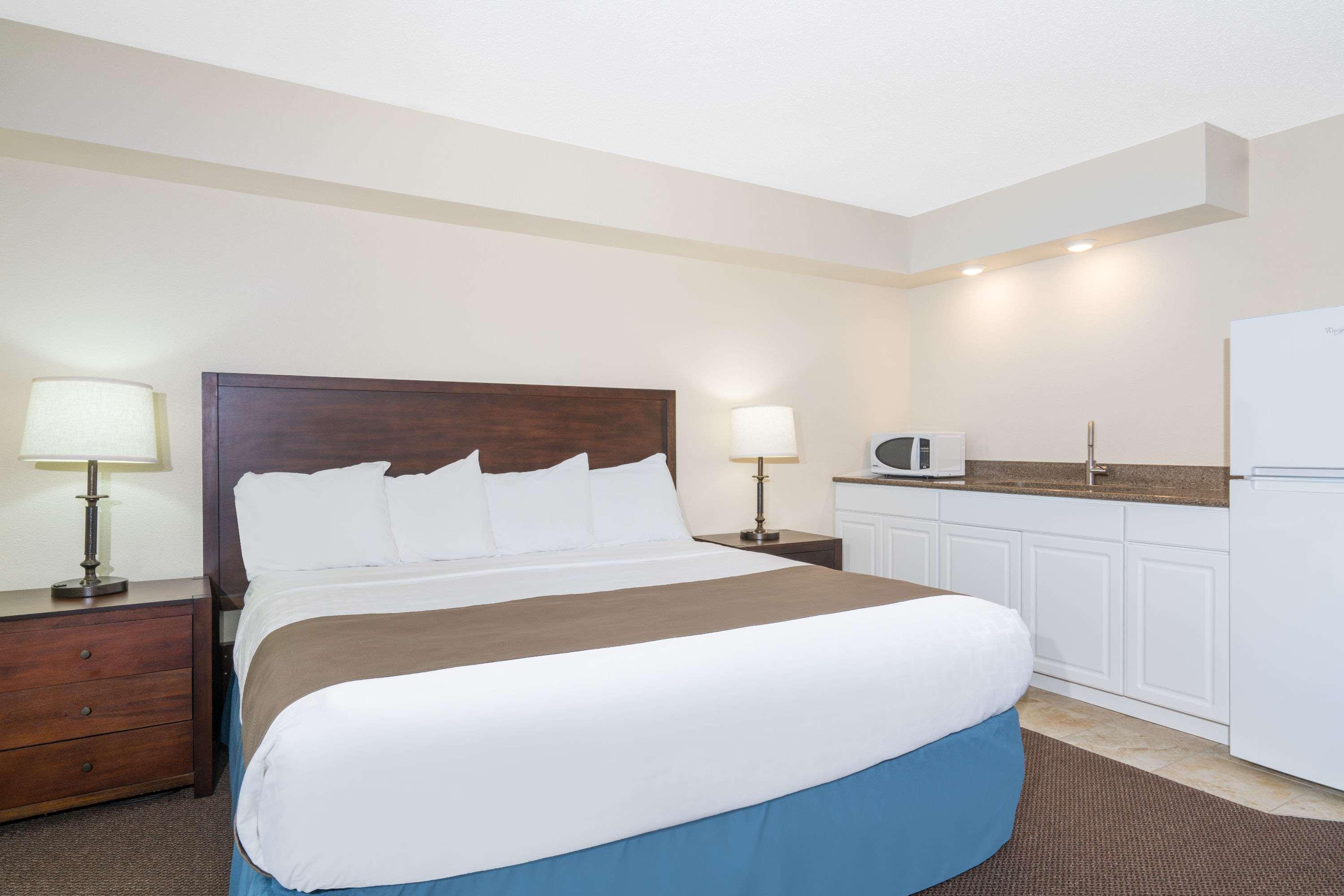 Days Inn & Suites By Wyndham Baxter Brainerd Area Ngoại thất bức ảnh