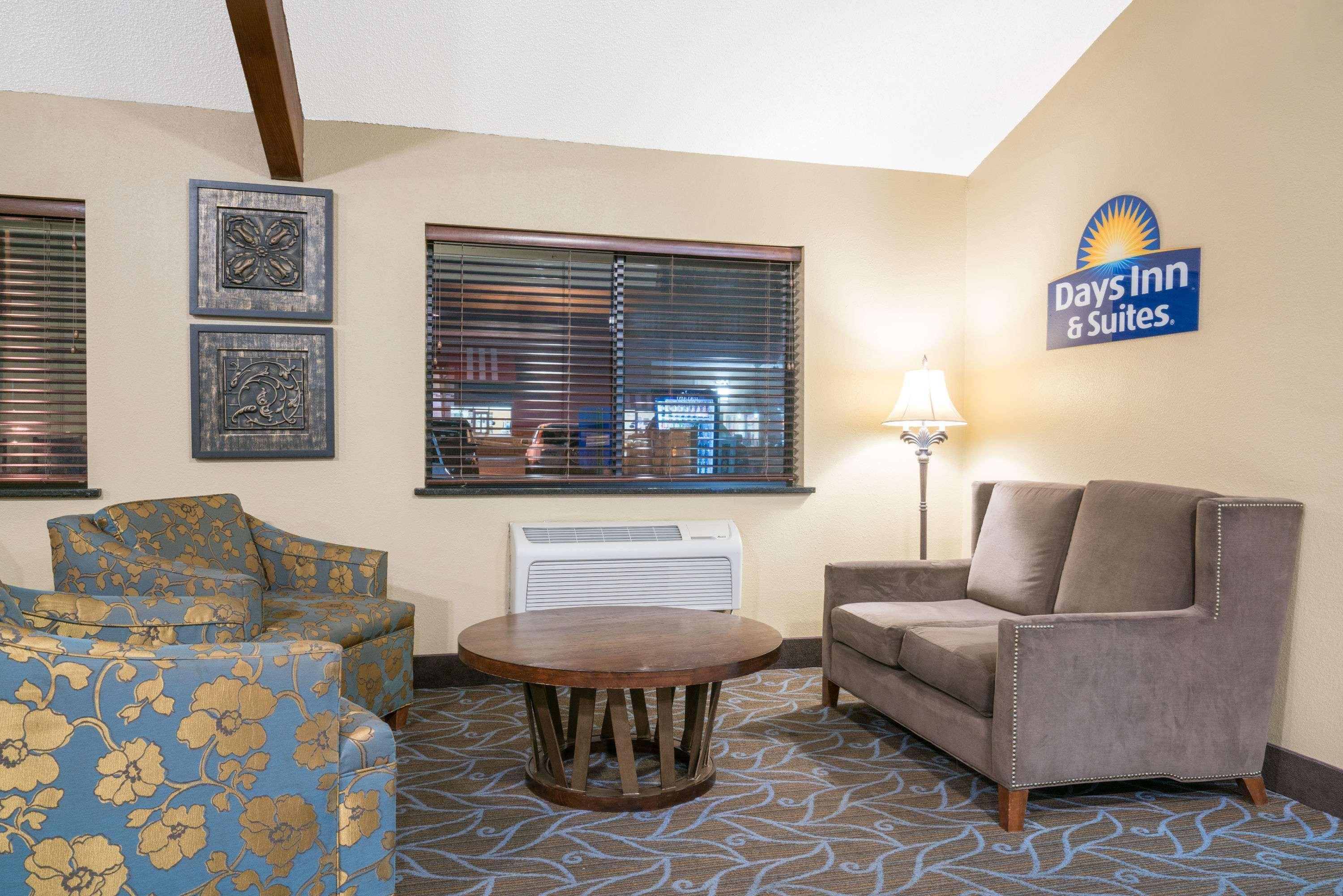 Days Inn & Suites By Wyndham Baxter Brainerd Area Ngoại thất bức ảnh