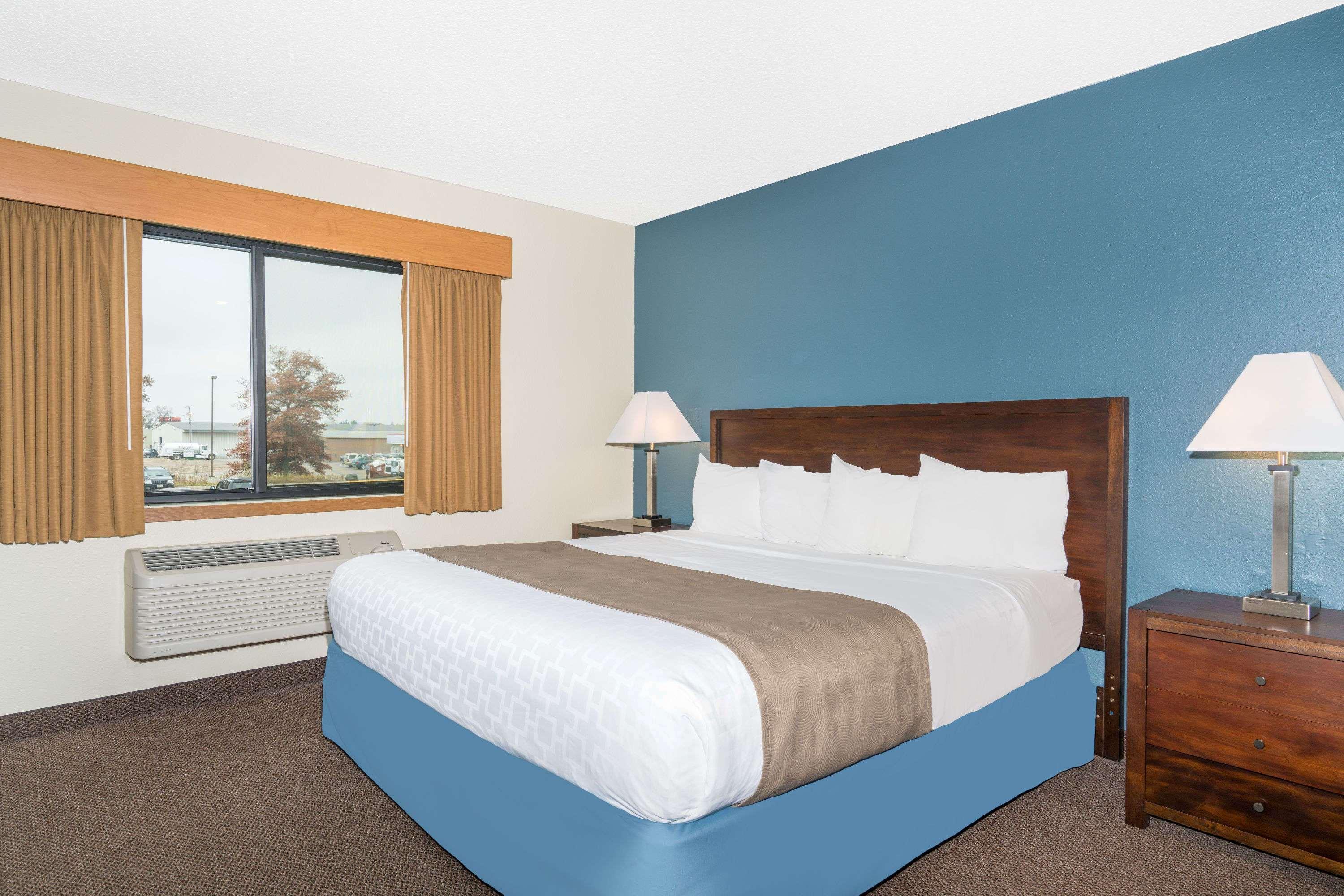 Days Inn & Suites By Wyndham Baxter Brainerd Area Ngoại thất bức ảnh